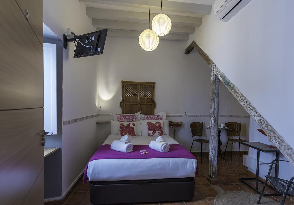 Tribeca Boutique *